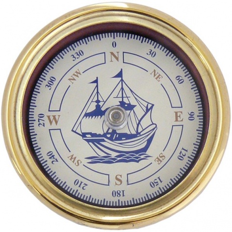 Kompas v dřevěné krabičce,prum.5,5cm
